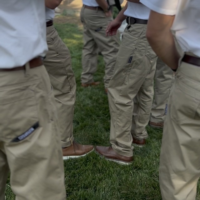  Straight leg - Groomsmen